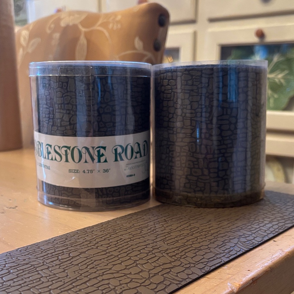 Department 56 Cobblestone Road